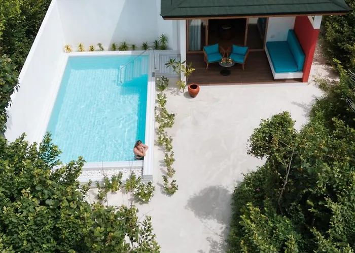 Beach King Suite